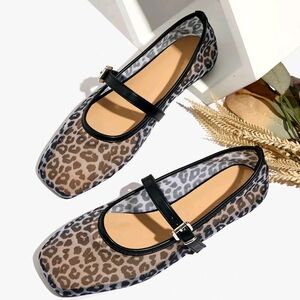 Chic Leopard Print Mesh Flats